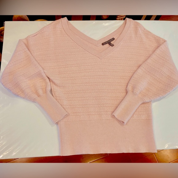 WHBM Sweater - Picture 7 of 7